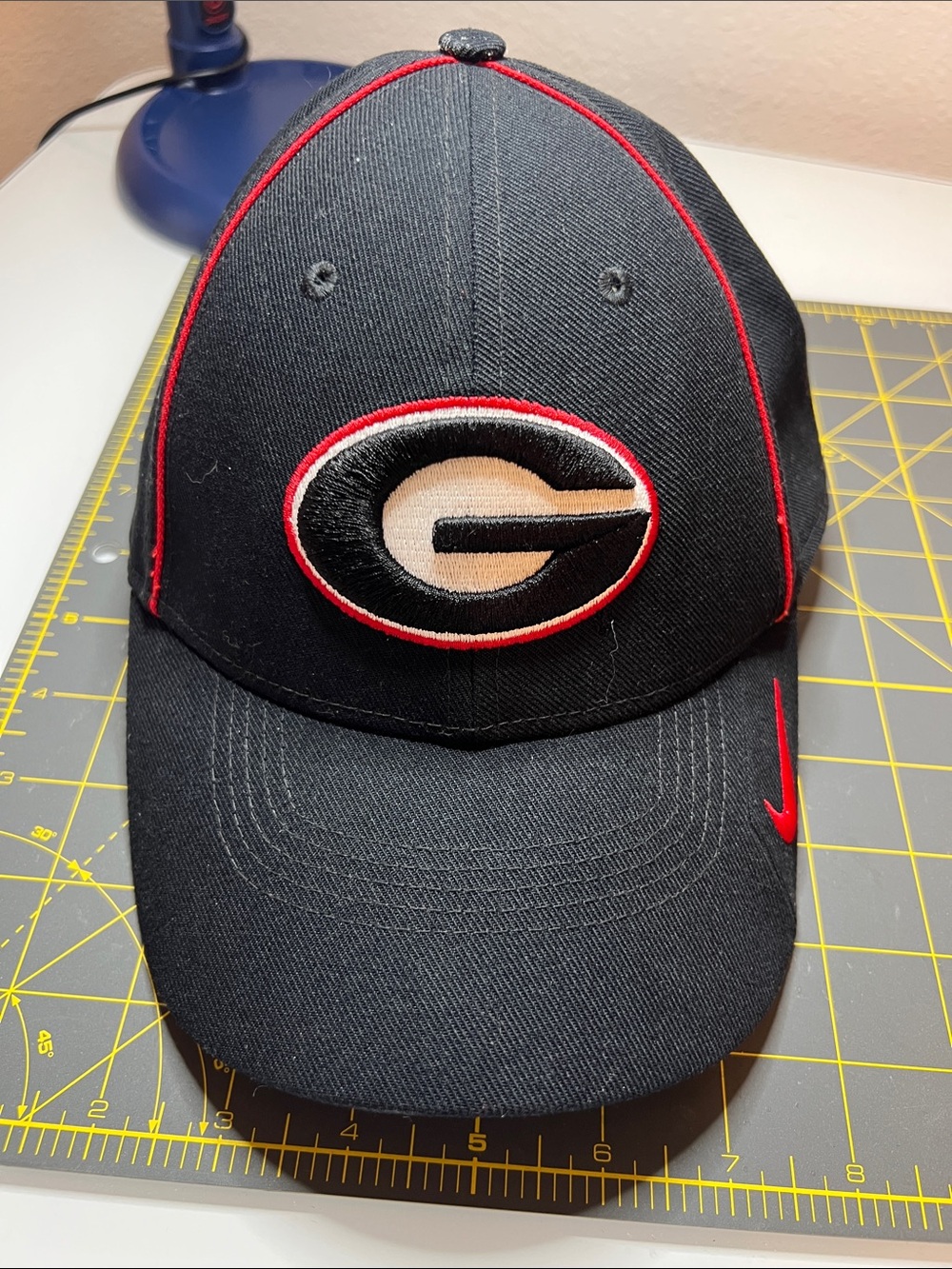 Nike Black and Red Georgia 'G' Baseball Cap